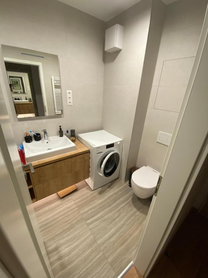 Bonnie-Premium Lelle Waterfront Private Apartment 발라톤엘 외부 사진
