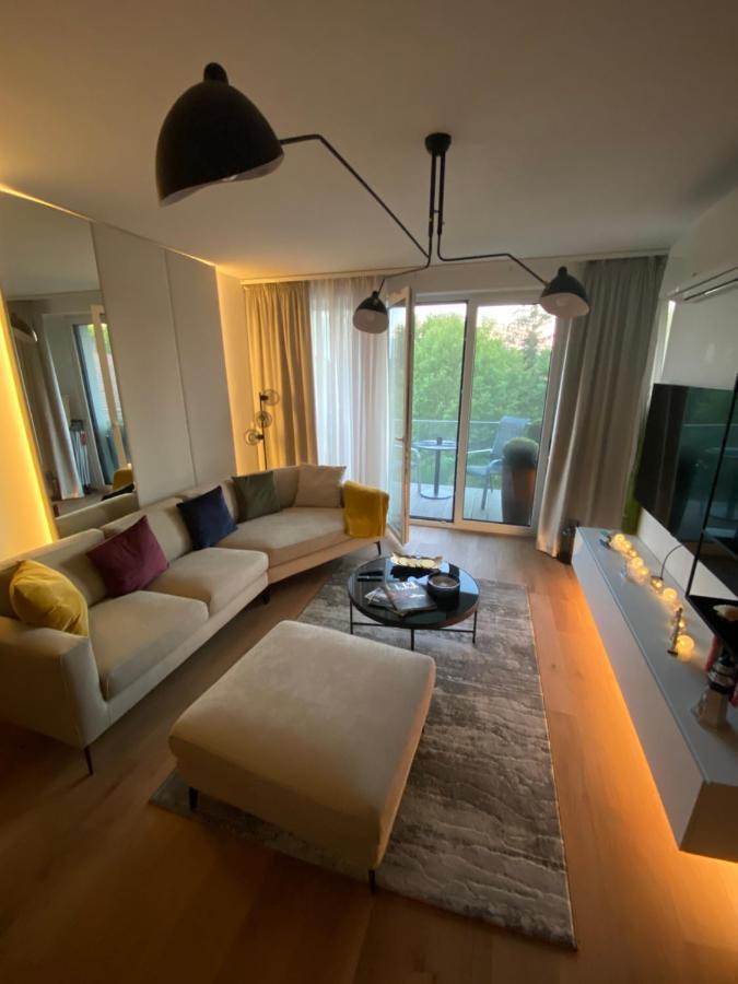 Bonnie-Premium Lelle Waterfront Private Apartment 발라톤엘 외부 사진